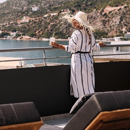 Dave By The Beach Loutraki Экстерьер фото